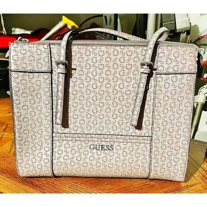 GUESS pink blush monogram purse